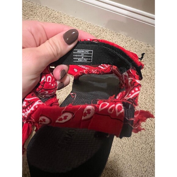 EUC Red Bandana Arizona Love Trekky Sandal in size EU 40 - Picture 6 of 8